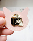Pottering Cat | Safe Enamel Pin | PZ-054