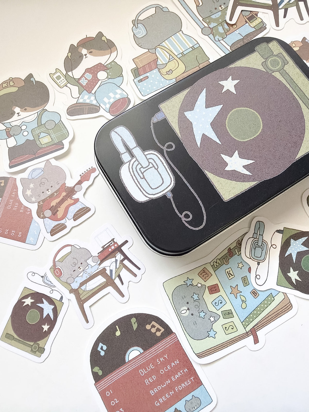 Kuboandlucy Stationery Co x Idiot Sandwich | Music Makes You Happy Trinket Tin with Sticker Flakes