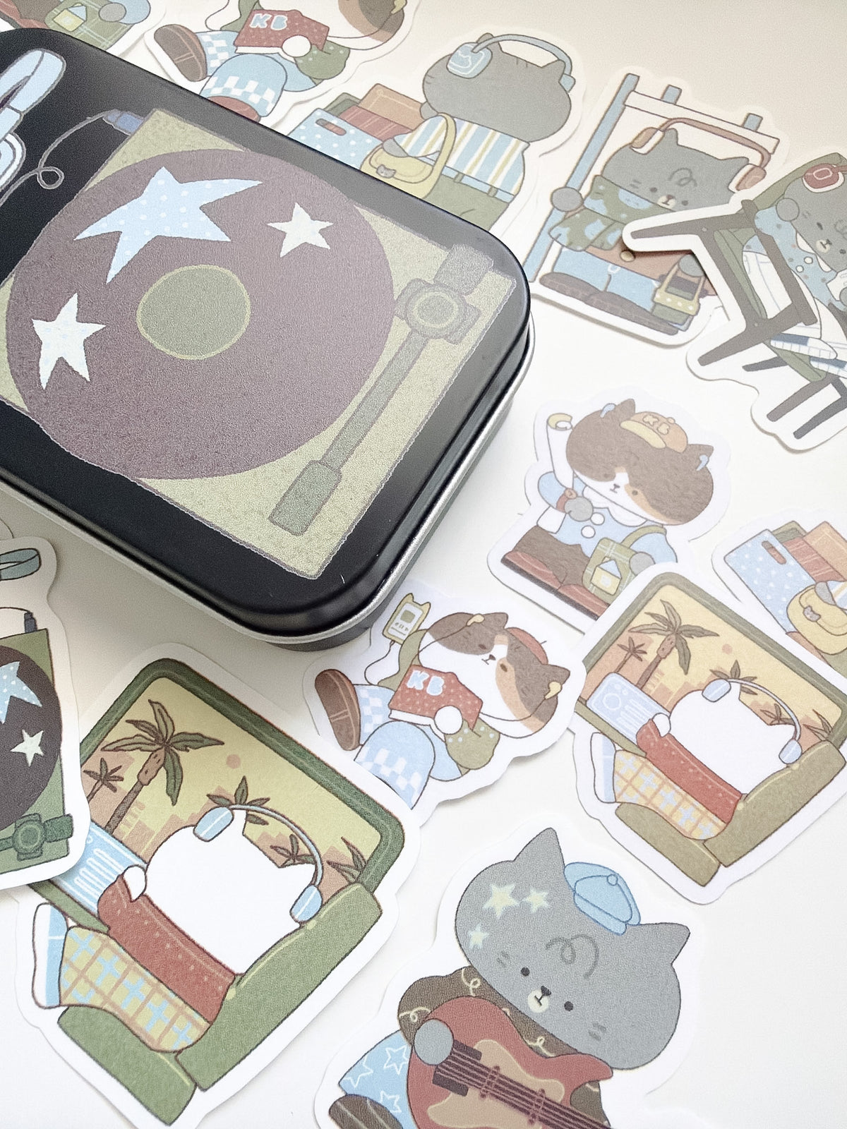 Kuboandlucy Stationery Co x Idiot Sandwich | Music Makes You Happy Trinket Tin with Sticker Flakes