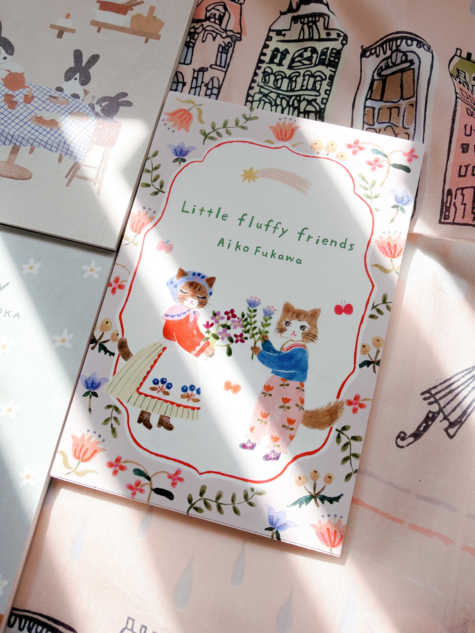 Aiko Fukawa | Little Fluffy Friends Postcard Pad | 25-564