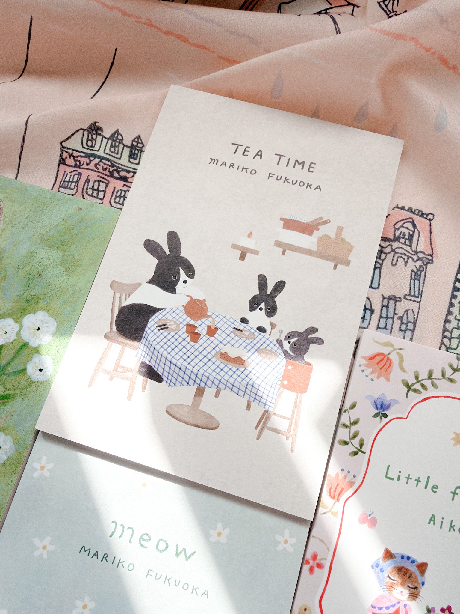 Mariko Fukuoka | Tea Time Postcards Pad | 25-561