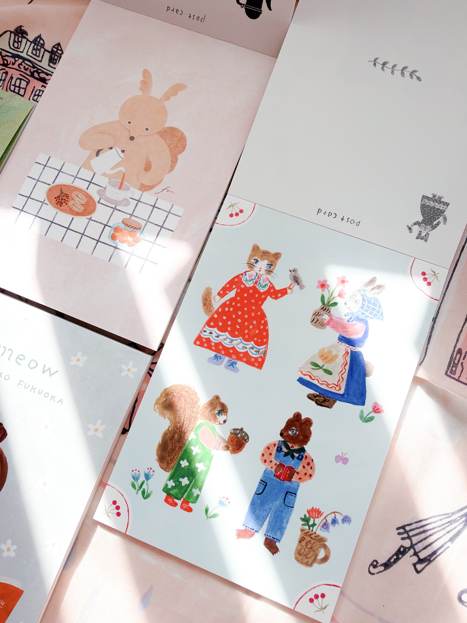 Aiko Fukawa | Little Fluffy Friends Postcard Pad | 25-564