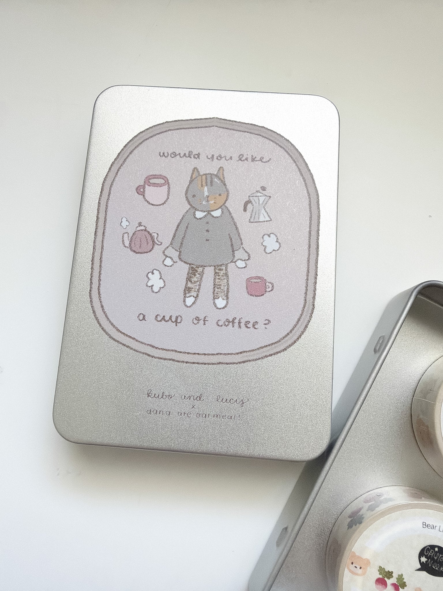 Kuboandlucy x Dana ate Oatmeal | Would you like a cup of coffee Tin