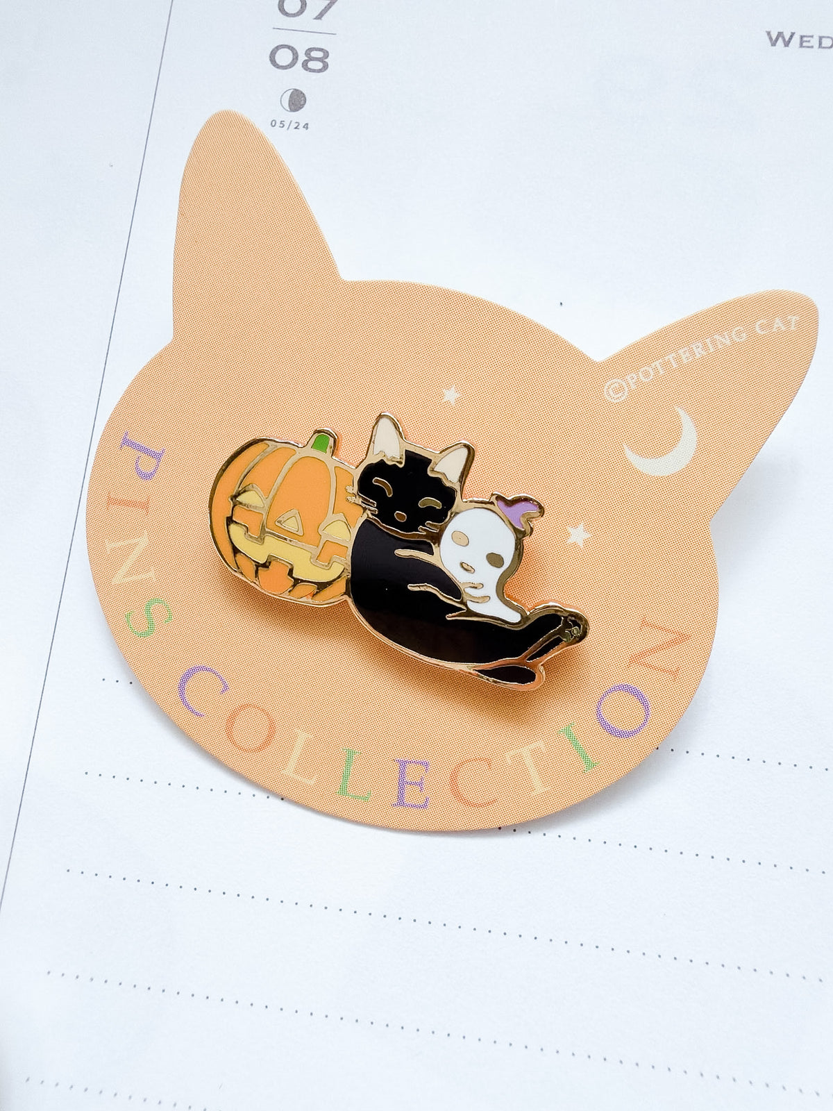 Pottering Cat | Halloween Black Cat Enamel Pin | HW-12