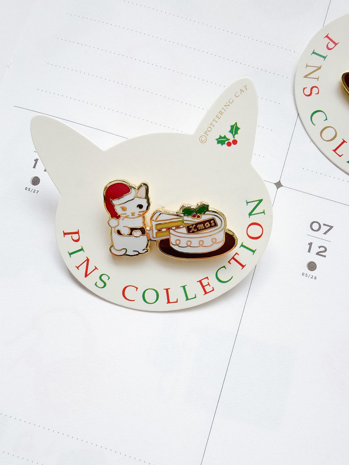 Pottering Cat | Christmas Slice  Enamel Pin | XS-05