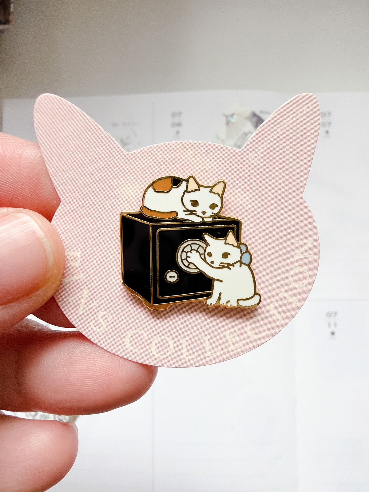 Pottering Cat | Safe Enamel Pin | PZ-054